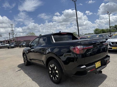 Used 2025 Hyundai Santa Cruz SE image 5
