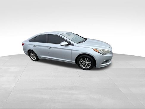 Used 2016 Hyundai Sonata SE FWD image 34