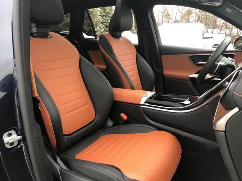 Certified 2023 Mercedes-Benz GLC 300 4MATIC image 35