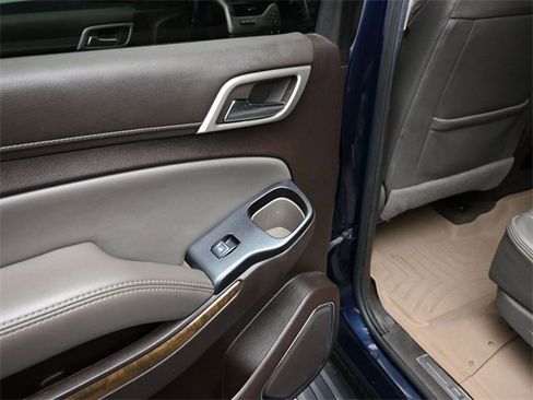 Used 2018 GMC Yukon XL Denali image 19