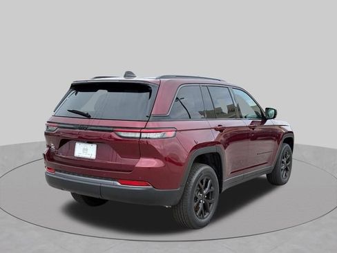 New 2026 Jeep Grand Cherokee Altitude AWD/4WD image 3
