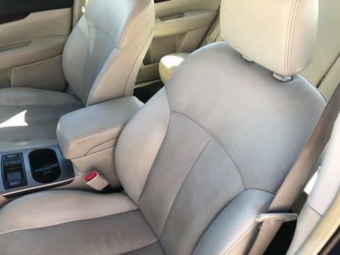 Used 2014 Subaru Legacy 2.5i Limited image 12
