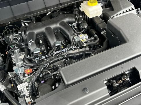 New 2026 Nissan Pathfinder SV image 31