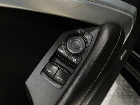 Used 2018 Chevrolet Camaro SS RWD image 14