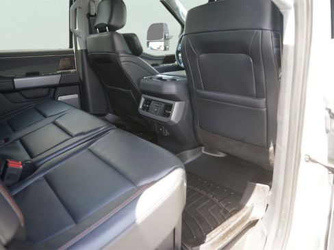 Used 2024 Ford F250 Lariat w/ Lariat Ultimate Package AWD/4WD image 14