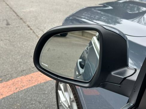 Used 2023 BMW X7 xDrive40i w/ Executive Package image 19