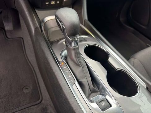 Used 2023 Chevrolet Malibu LT image 31