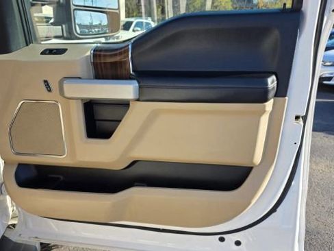 Used 2016 Ford F150 Lariat AWD/4WD image 47