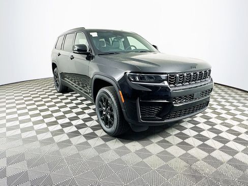 New 2026 Jeep Grand Cherokee L 4WD image 2