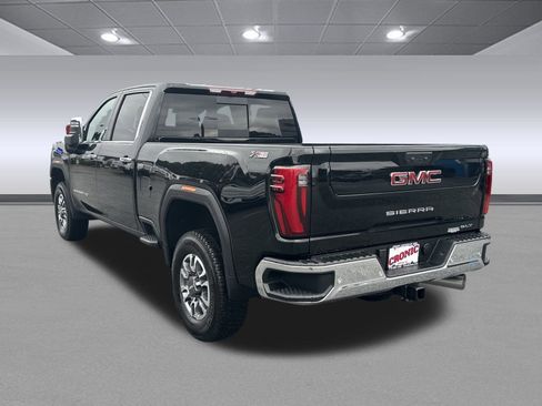 New 2025 GMC Sierra 2500 SLT w/ SLT Convenience Package image 5