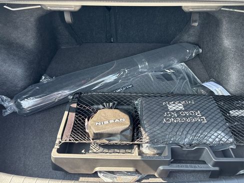 New 2025 Nissan Altima 2.5 SR w/ SR Premium Package image 19