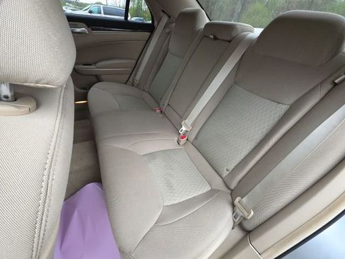 Used 2012 Chrysler 300 RWD image 20
