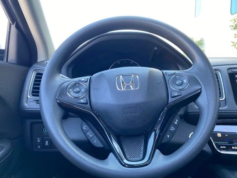 Used 2019 Honda HR-V EX image 39