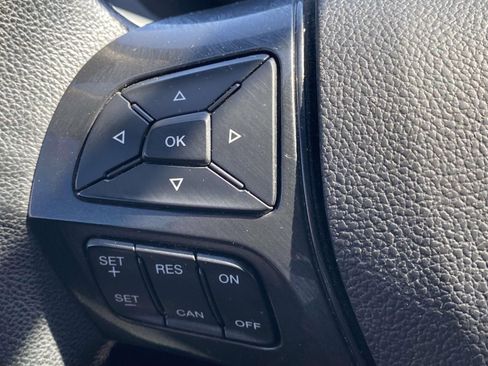 Used 2018 Ford Explorer XLT w/ Equipment Group 202A image 26