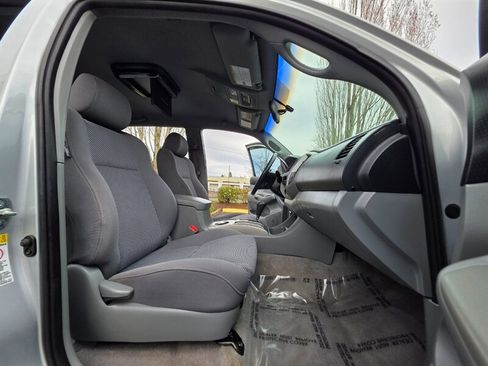 Used 2006 Toyota Tacoma 4X4 DOUBLE CAB V6 LONG BED / D image 14