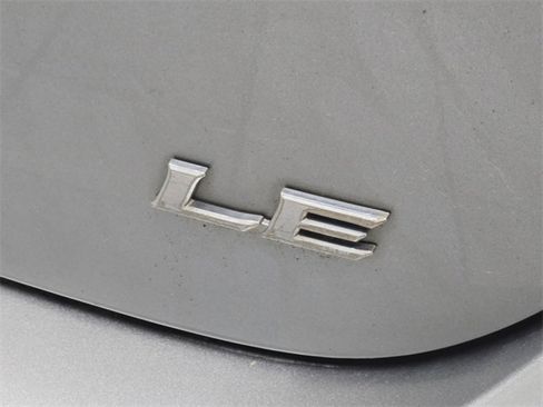 Used 2019 Toyota Camry LE image 15