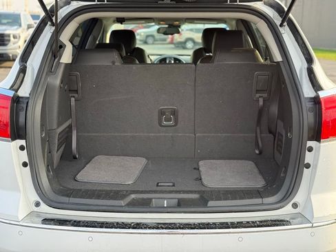 Used 2017 Buick Enclave Premium image 7