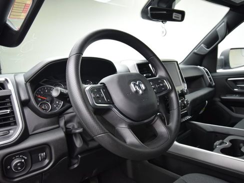 New 2026 RAM 1500 4x4 Crew Cab image 28