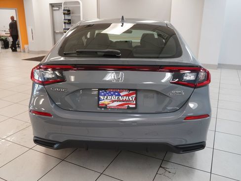 Used 2025 Honda Civic Sport Touring image 9