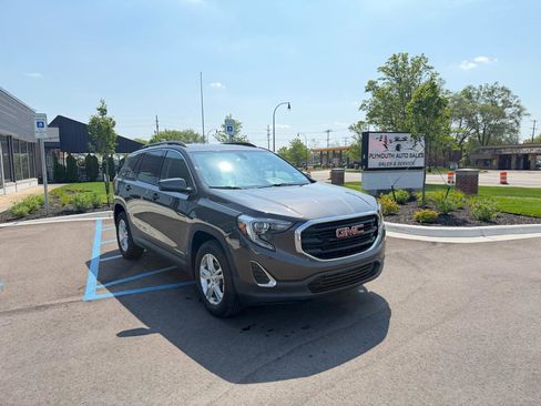 Used 2019 GMC Terrain SLE w/ Driver Convenience Package AWD/4WD image 3