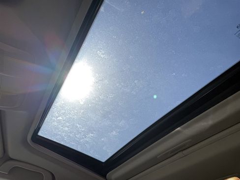 Used 2022 MAZDA CX-5 AWD 2.5 S w/ Premium Package image 17