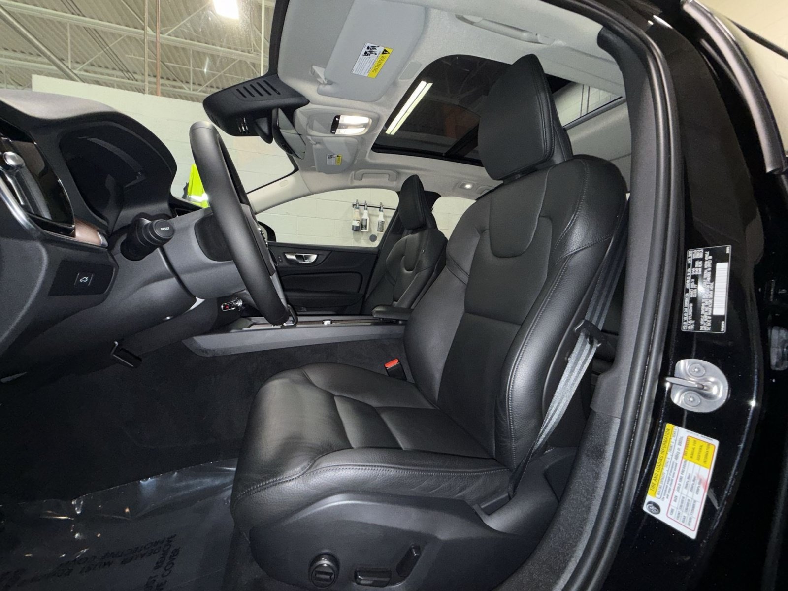 Used 2024 Volvo S60 B5 Plus w/ Climate Package AWD/4WD image 13