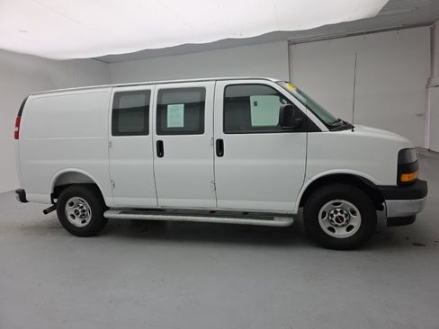 Used 2025 GMC Savana 2500 w/ Driver Convenience Package RWD image 13