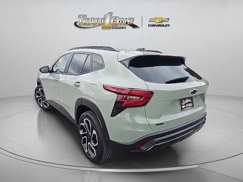 Used 2024 Chevrolet Trax RS w/ Driver Confidence Package image 5