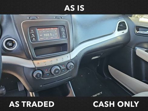 Used 2017 Dodge Journey SXT w/ Comfort/Convenience Group FWD image 21