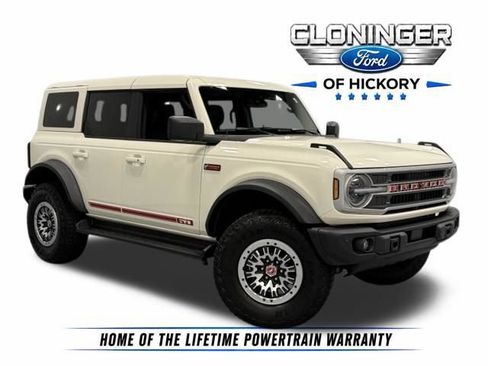 Used 2026 Ford Bronco Outer Banks w/ Sasquatch Package AWD/4WD image 1
