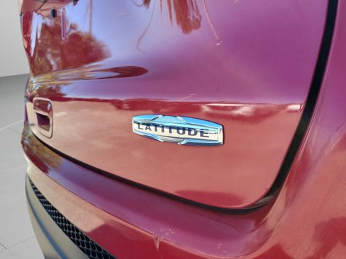 Used 2019 Jeep Compass Latitude image 7