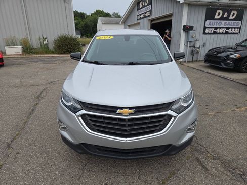 Used 2018 Chevrolet Equinox LT FWD image 3