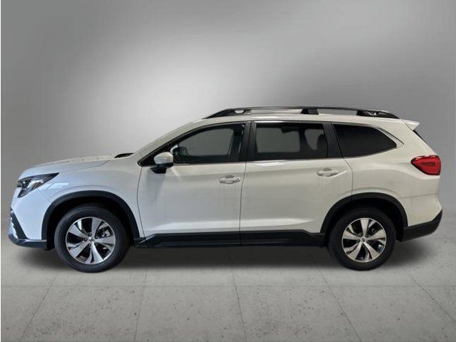 Used 2025 Subaru Ascent Premium AWD/4WD image 2