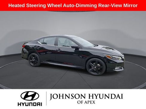 Used 2022 Nissan Sentra SR w/ SR Premium Package FWD image 10