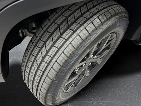 New 2026 Jeep Grand Cherokee Altitude AWD/4WD image 30