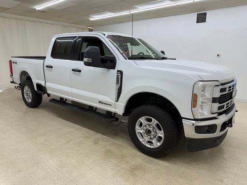 Used 2025 Ford F250 XLT AWD/4WD image 6