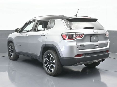 Used 2022 Jeep Compass Limited w/ Sun and Sound Group image 4