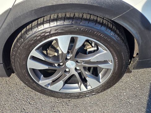 Used 2018 Buick Regal Essence w/ Driver Confidence Package #1 image 10