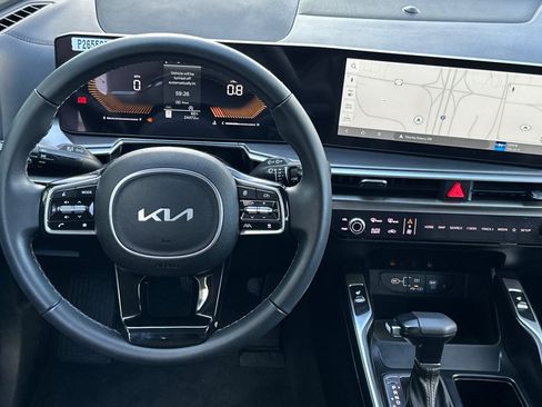 Certified 2025 Kia Sorento S AWD/4WD image 14
