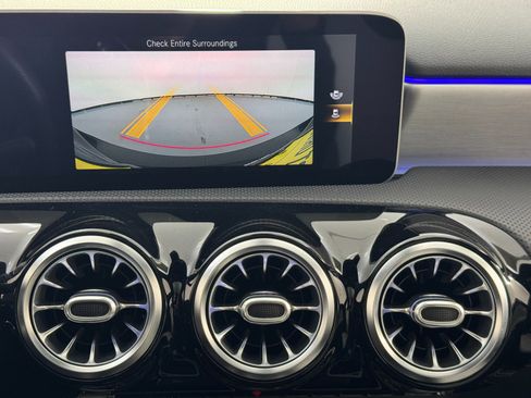 Used 2020 Mercedes-Benz A 35 AMG 4MATIC image 29