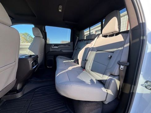 New 2026 GMC Sierra 1500 SLT w/ SLT Premium Plus Package image 9