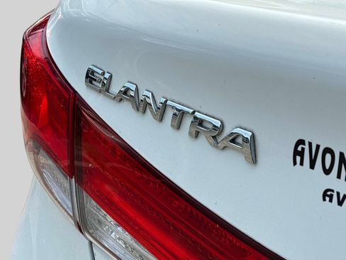 Used 2013 Hyundai Elantra GLS FWD image 10