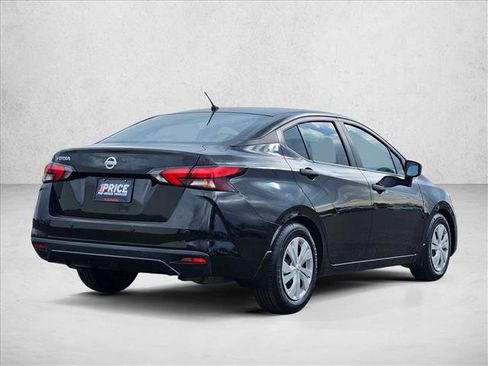 Used 2020 Nissan Versa S image 5