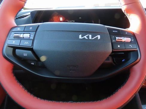 New 2026 Kia Sportage SX FWD image 30