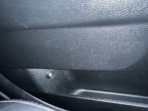 Used 2018 Dodge Charger GT image 30