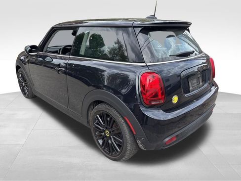 Certified 2024 MINI Cooper SE image 2