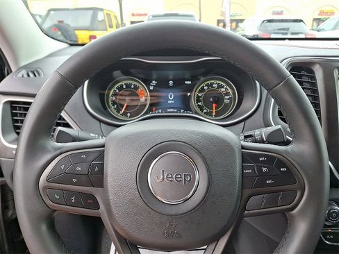 Used 2022 Jeep Cherokee Trailhawk w/ Sun, Sound & Nav Group image 20