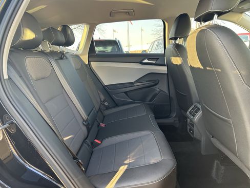 Certified 2024 Volkswagen Taos SE w/ Black Wheel Plus Package image 24