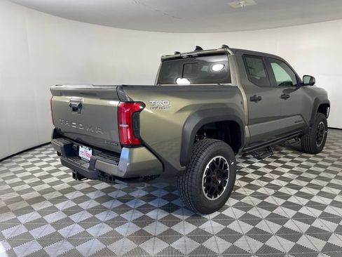 New 2026 Toyota Tacoma TRD Off-Road AWD/4WD image 9