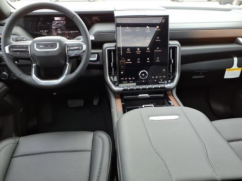 New 2026 GMC Yukon Denali w/ Sun & Power Step Package image 13